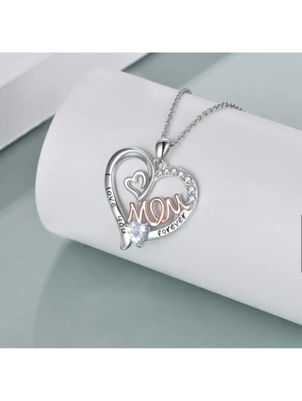 New - Beautiful - White K Love Heart Mom Pendant Necklace - Gorgeous